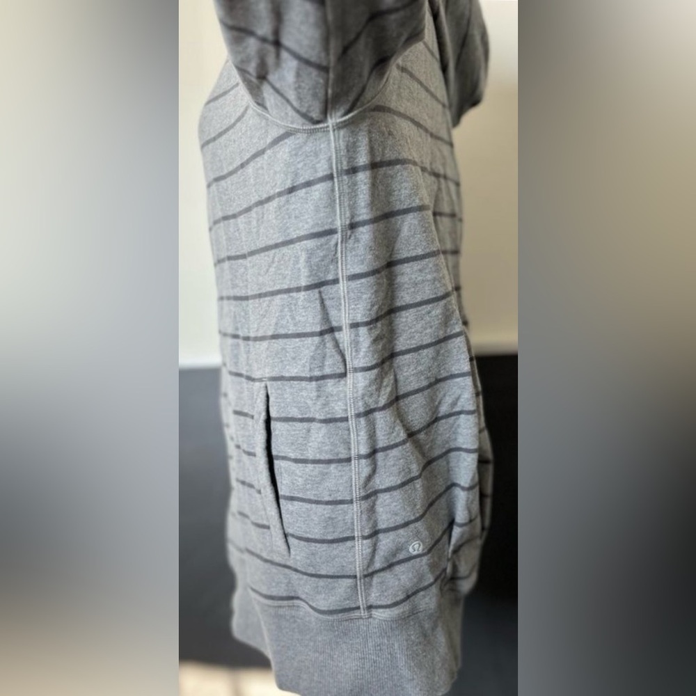Lululemon 🍋 Gray Striped Hoodie - Picture 10 of 11